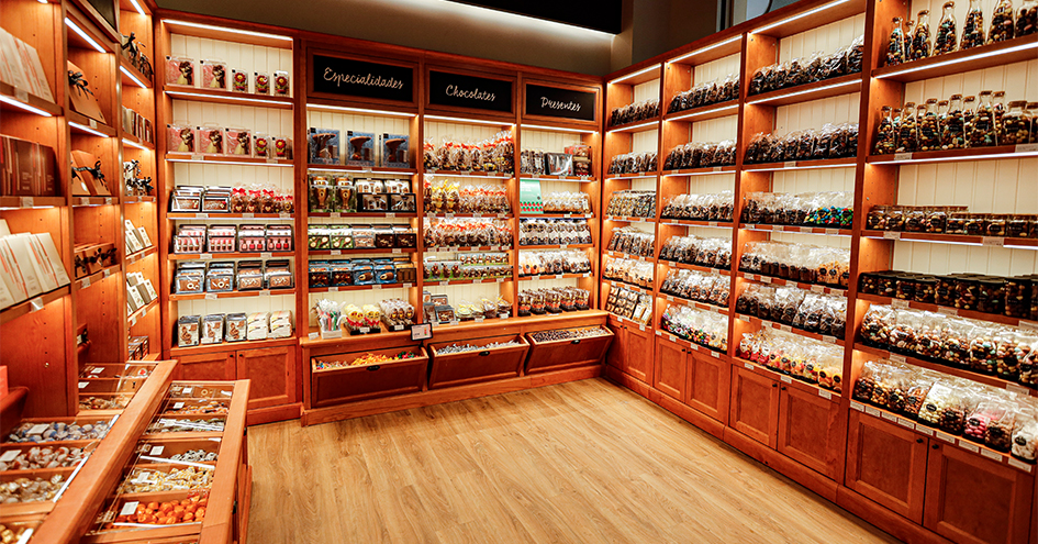 Secção de doces de uma loja Hussel (foto)