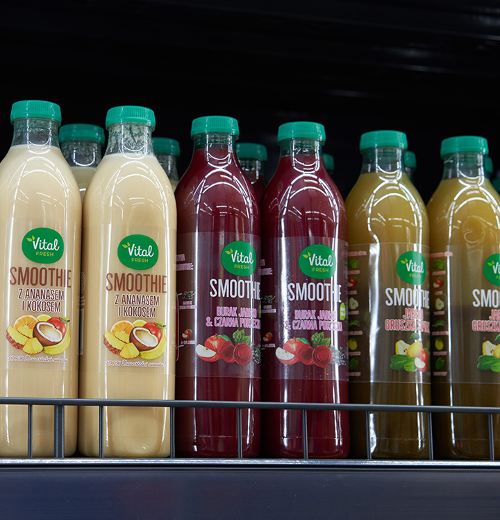 Smoothies da marca Vital Fresh na prateleira (foto)